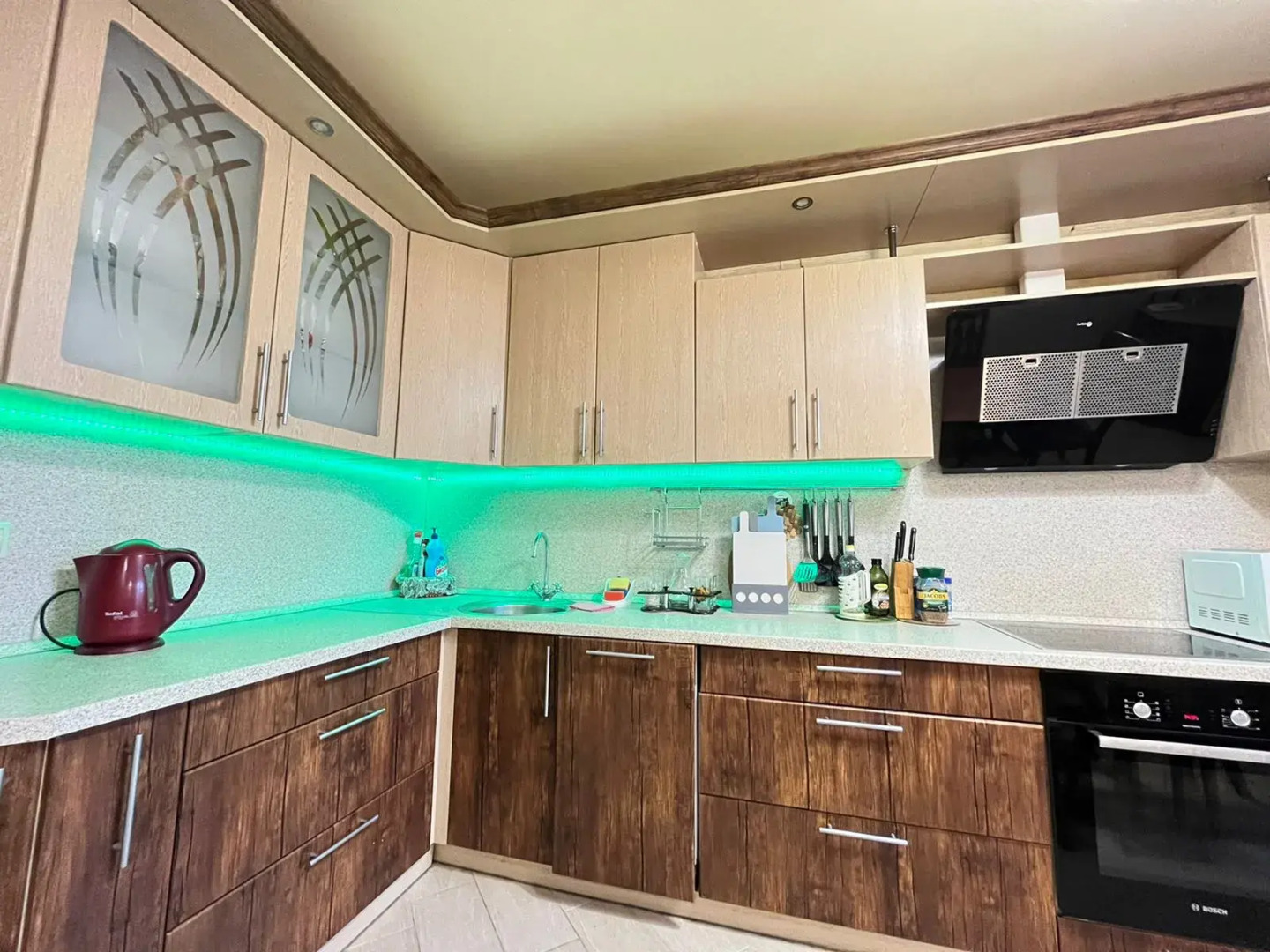 Апартаменты Royal Aurora на Махалина