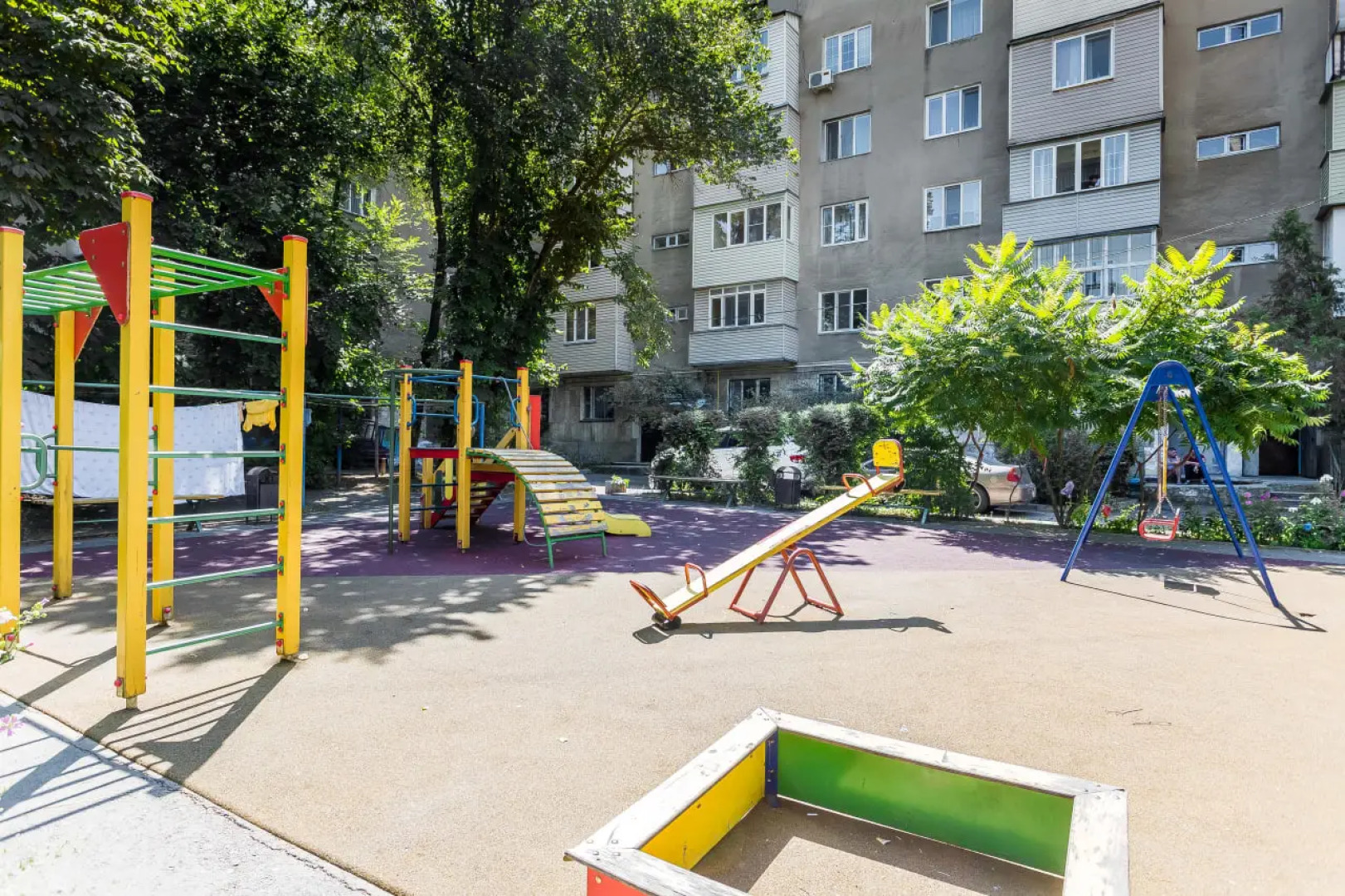 Апартаменты на проспекте Достык