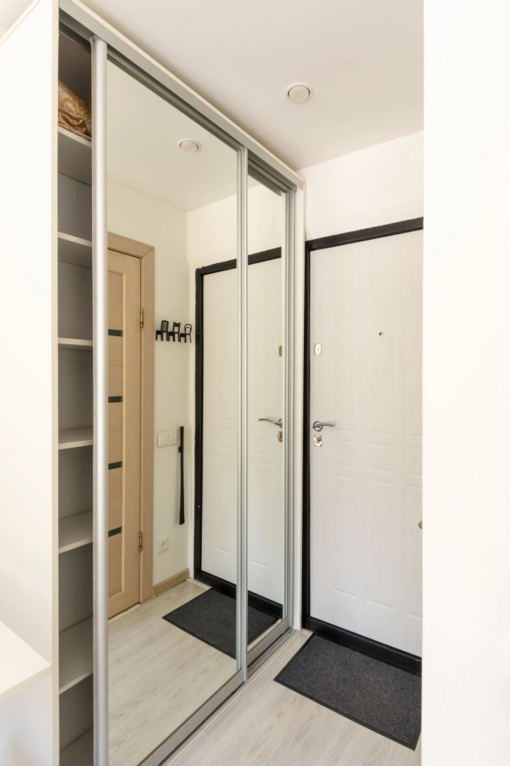 Апартаменты KrasLoft на Взлётной на двоих