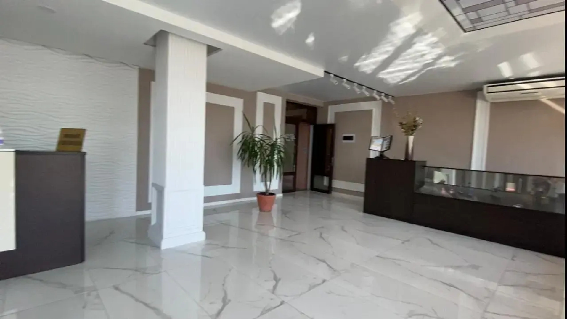 Отель Gold Mais