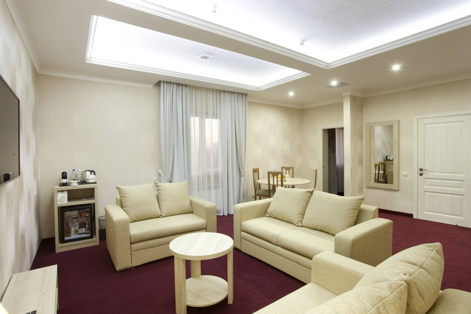 Отель Amici Grand Hotel