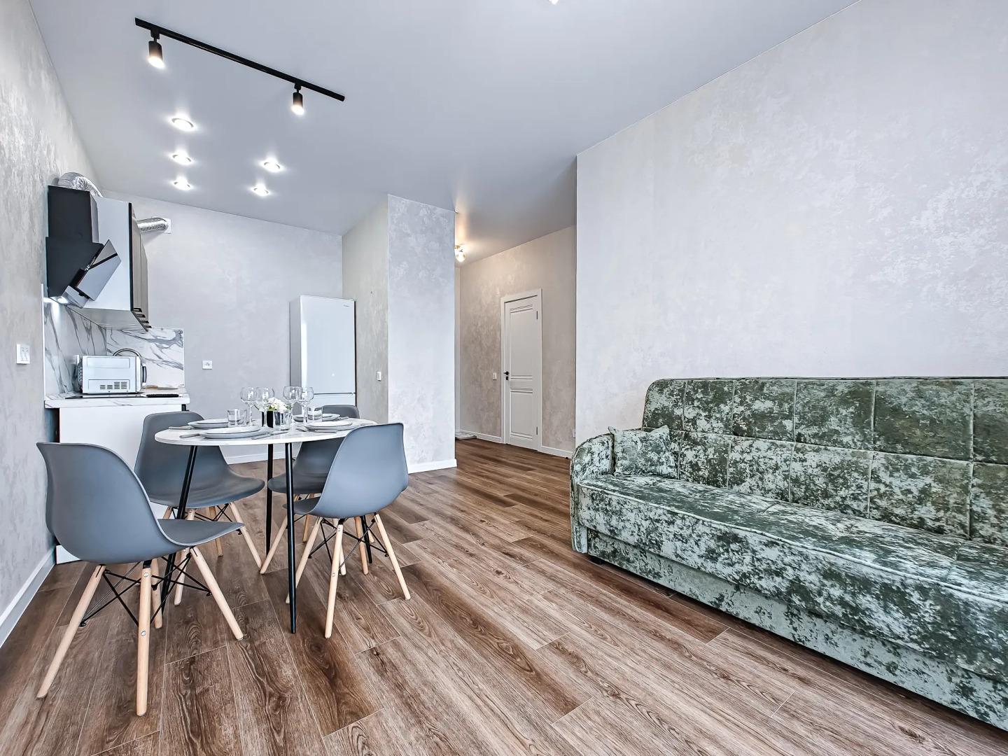 Апартаменты Stepanenkov на Заровного 6/1 на 12 этаже