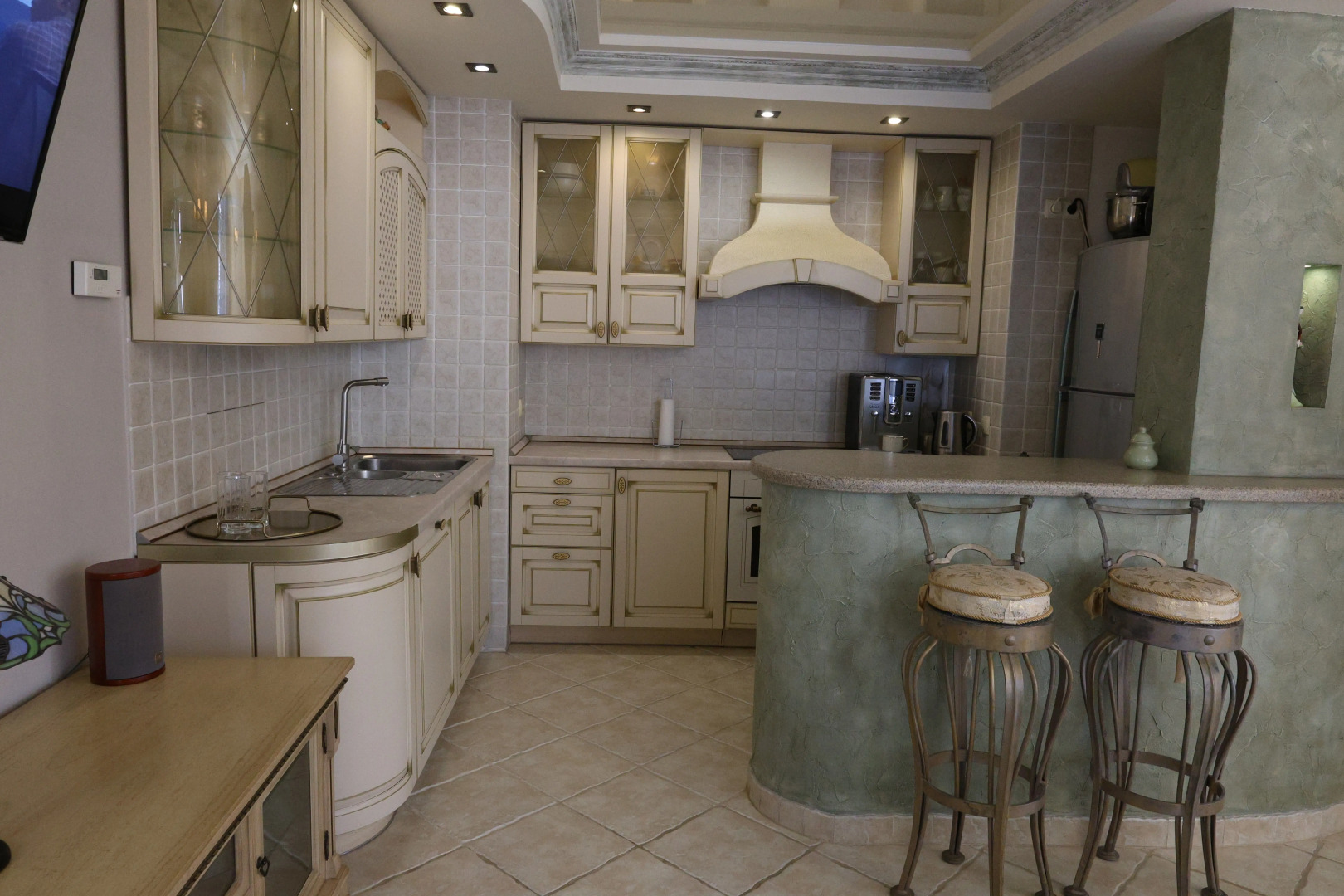 Частный дом Уютный с купелью, сауной и камином Лаундж с гамаком и лежаками