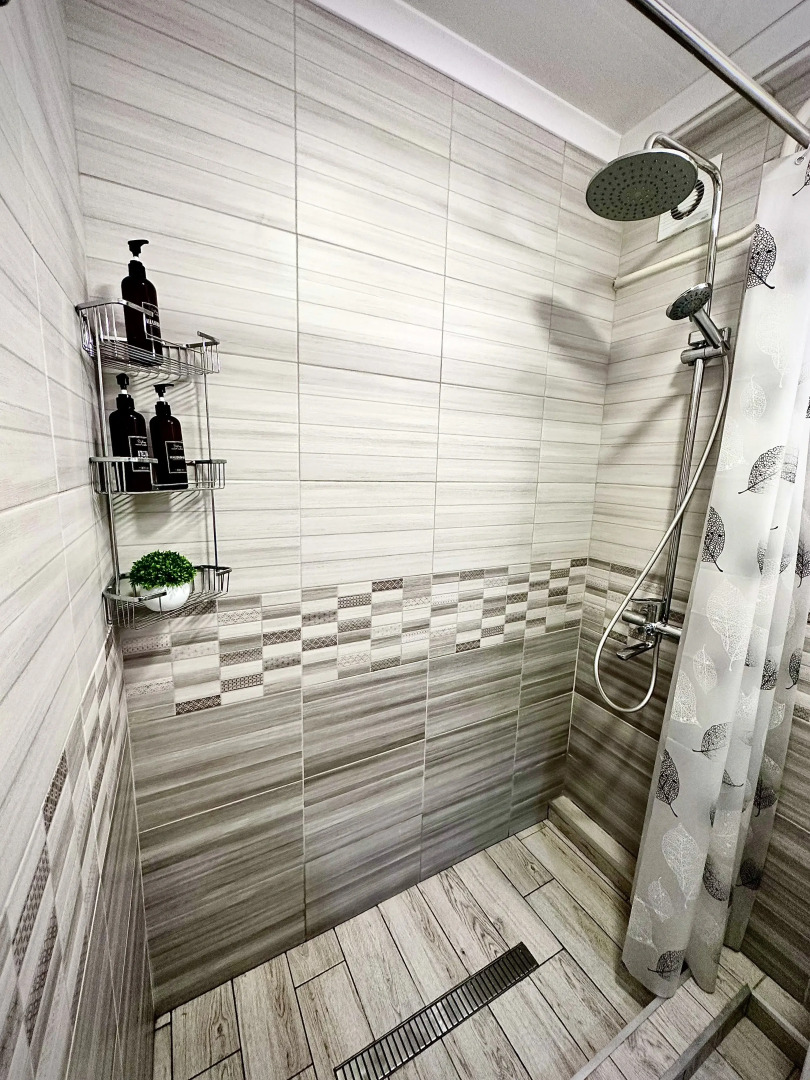 Квартира С Новым Ремонтом , В Лучшем Районе