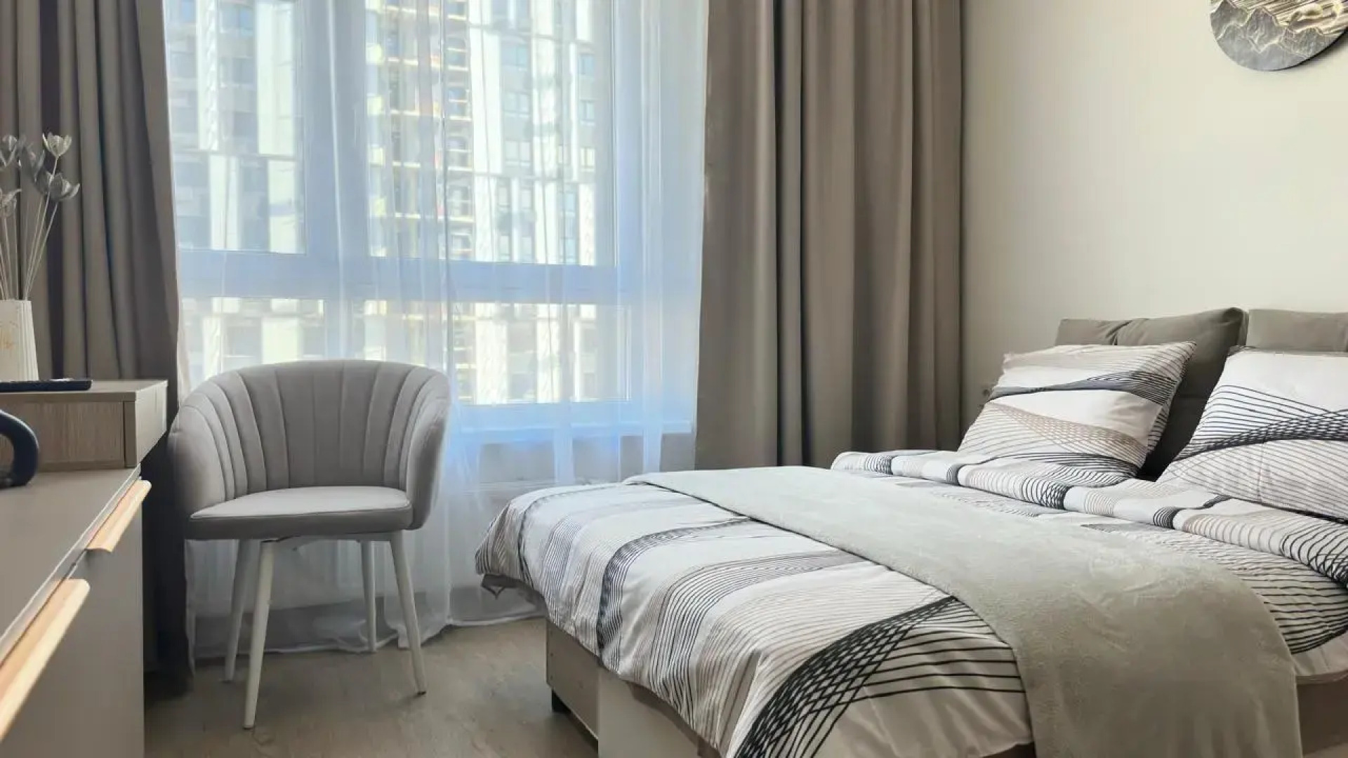 Апартаменты Шикарная студия у Жд Вокзала и ЛеманаПРО