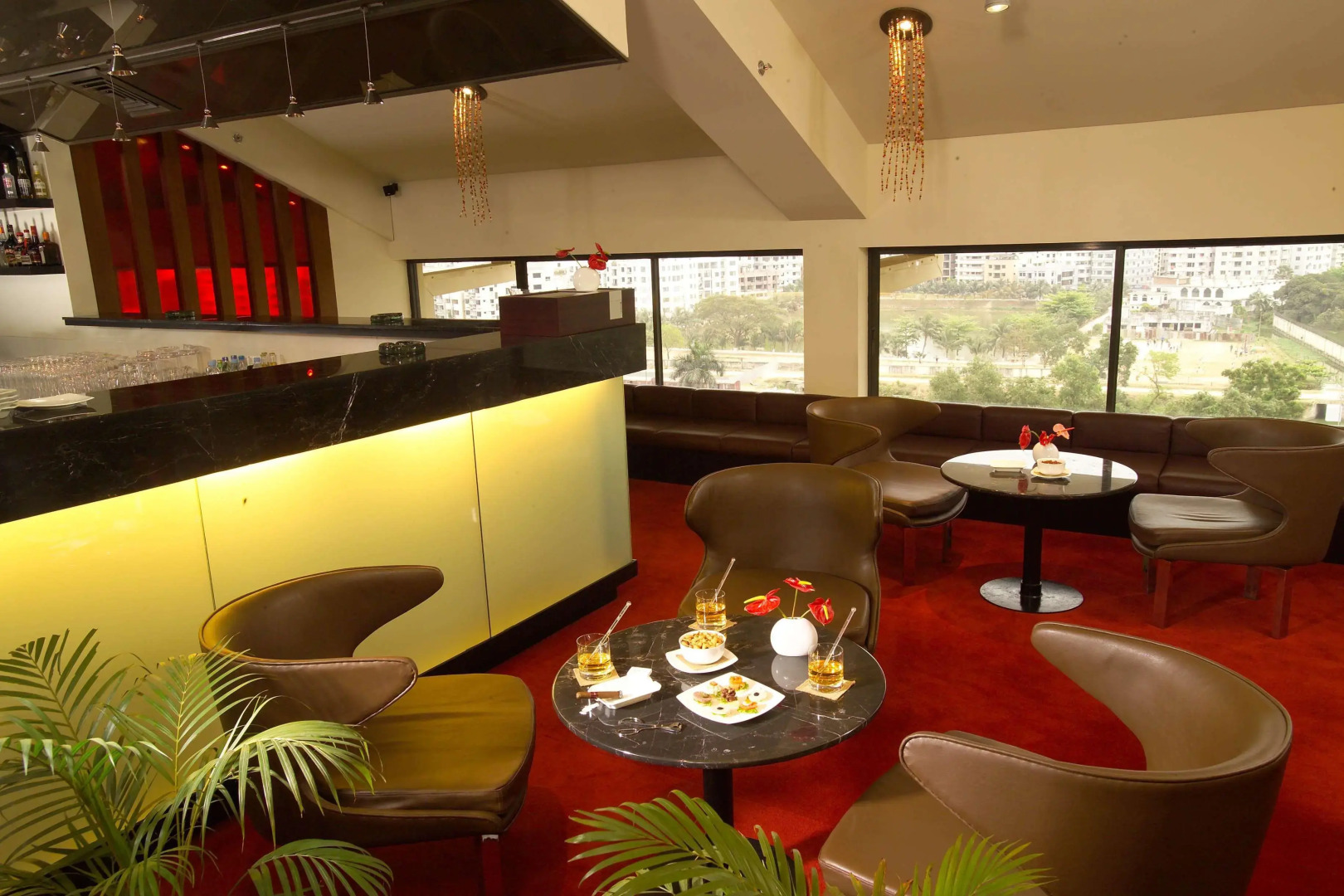 Отель Radisson Blu Dhaka Water Garden