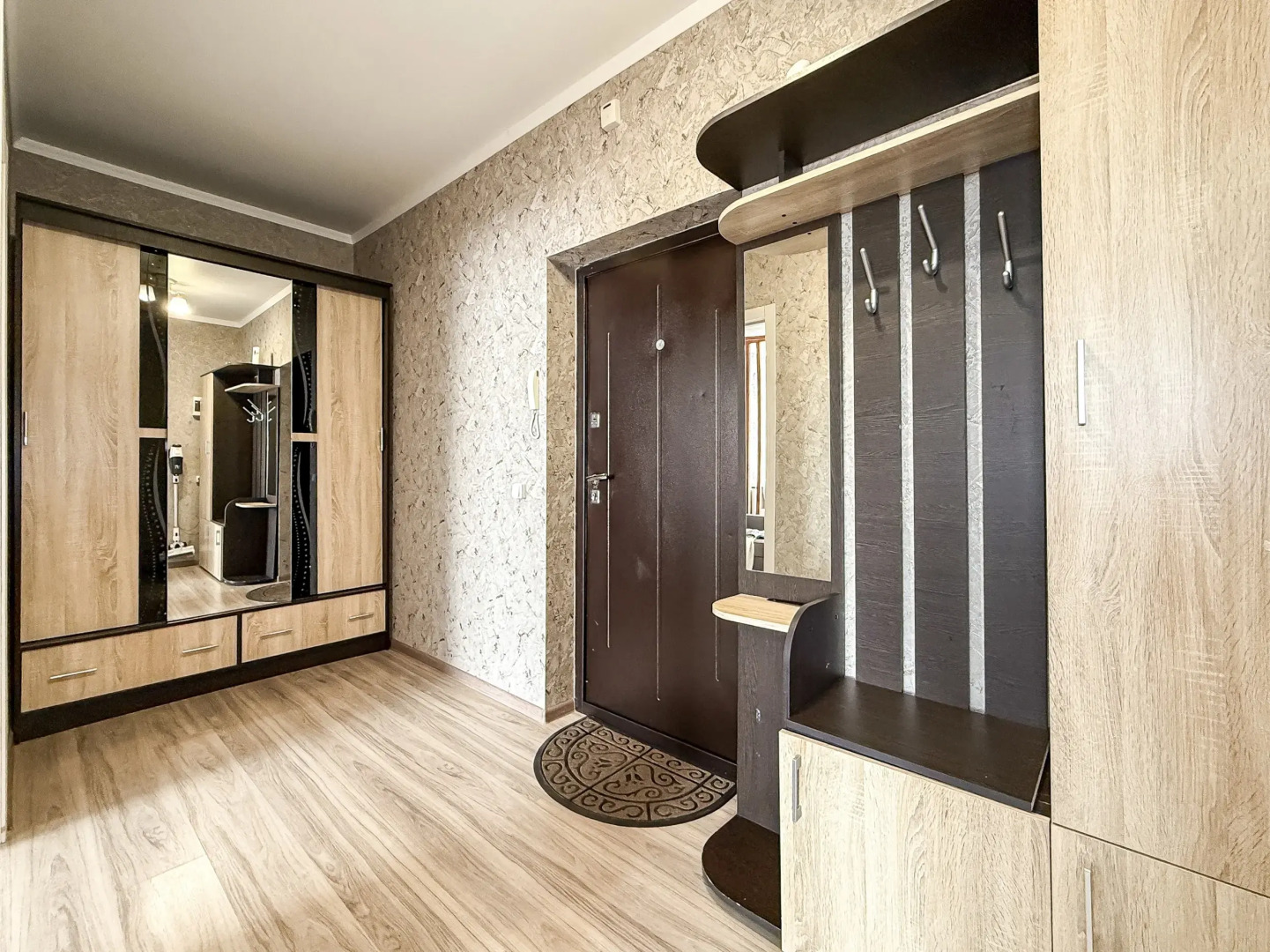 Апартаменты Монако 24 на Владимирской 55В/231