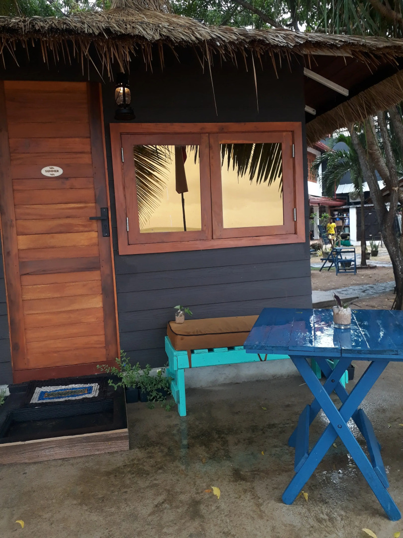 Мини-отель Tomorrowland Beach Villas & Fisherman's Wharf Restaurant