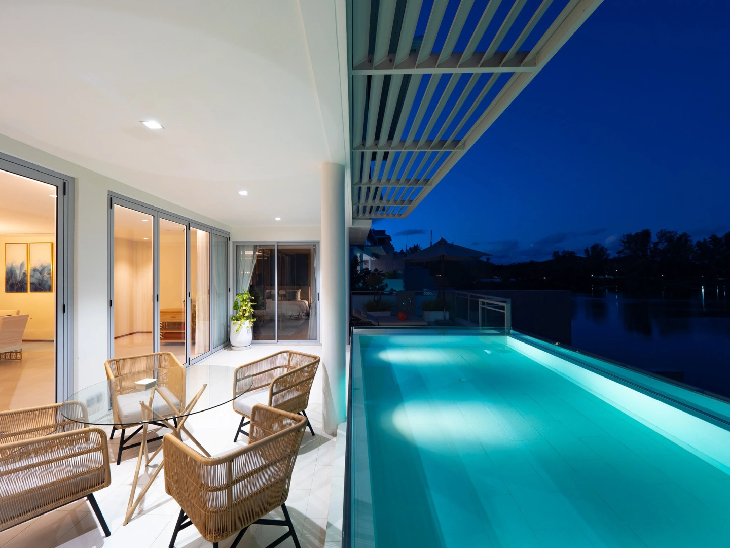 Прекрасные апартаменты с бассейном в Laguna Phuket