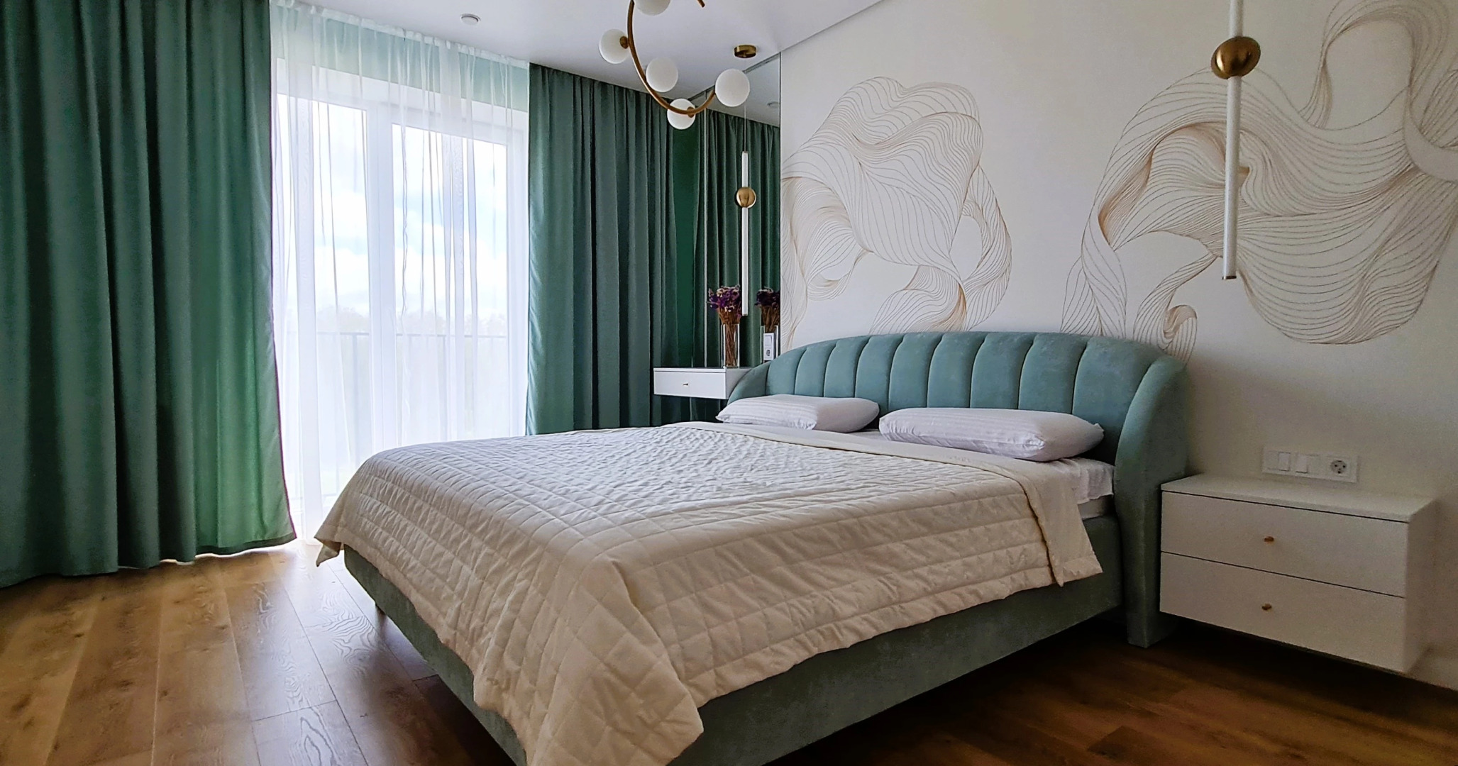 Апартаменты трехкомнатные с Дизайнерским ремонтом Олимпия Запад