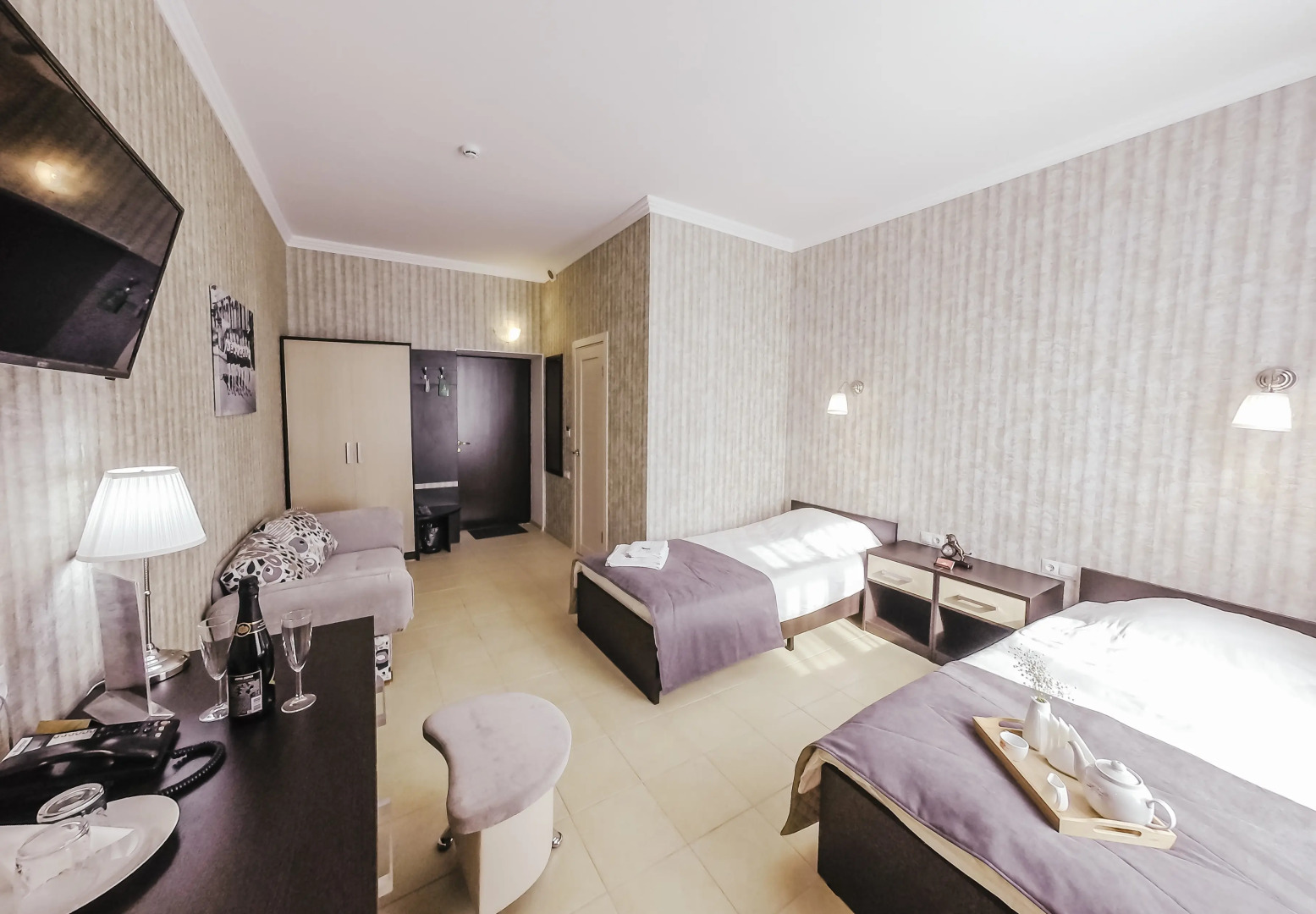 Отель Амфора