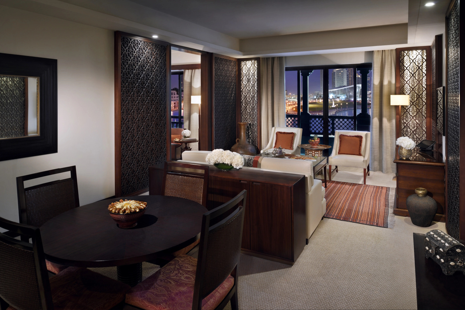 Отель Palace Downtown