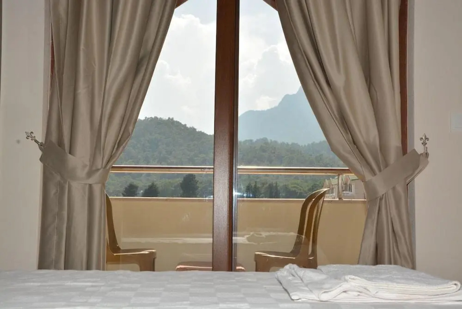 Отель Emily Rose