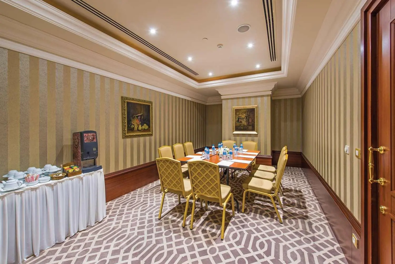 Elite World Istanbul Taksim Hotel