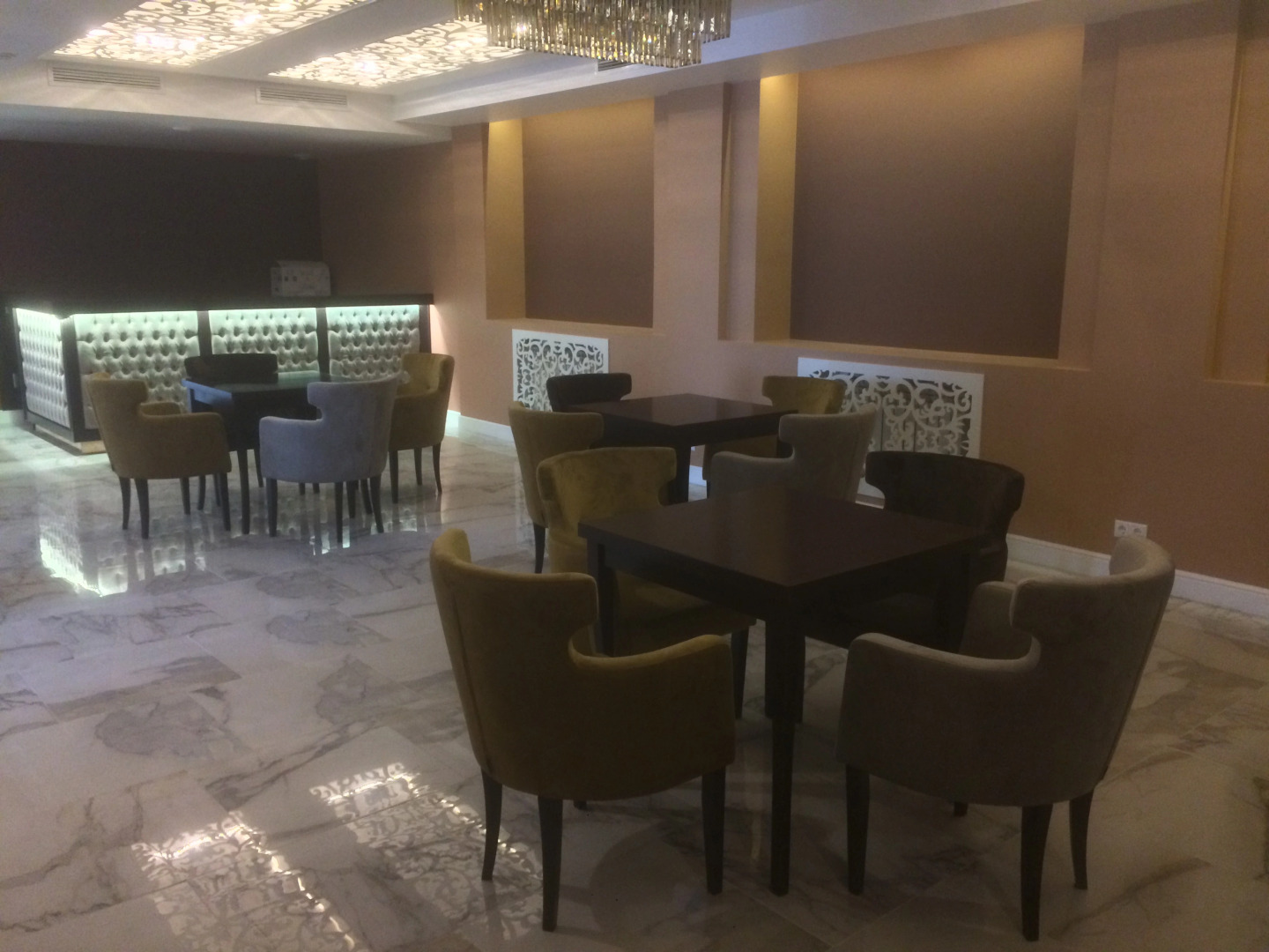 Отель Атриум