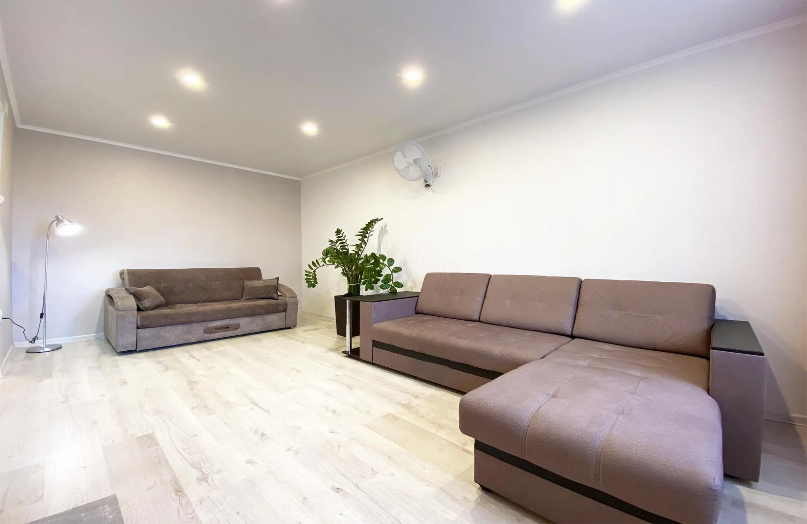 Апартаменты Добрые Сутки на Мухачева 133/2-49