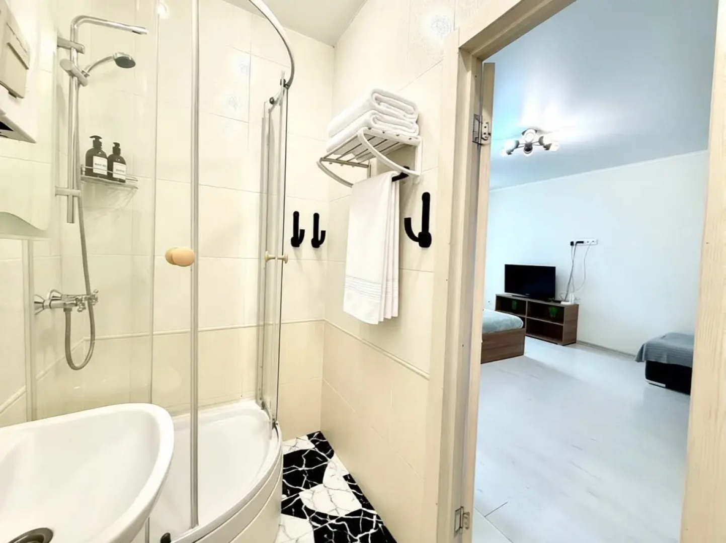 Апартаменты на Баумана 8