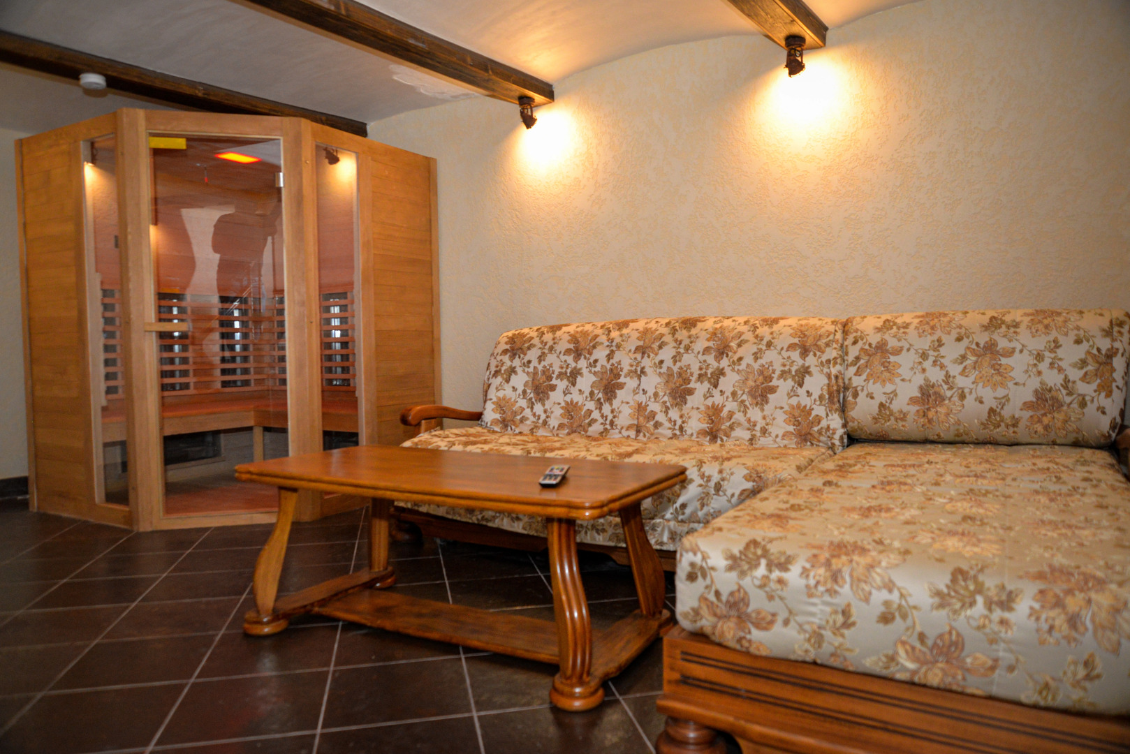 Квартира Лофт «Дубовая лестница»