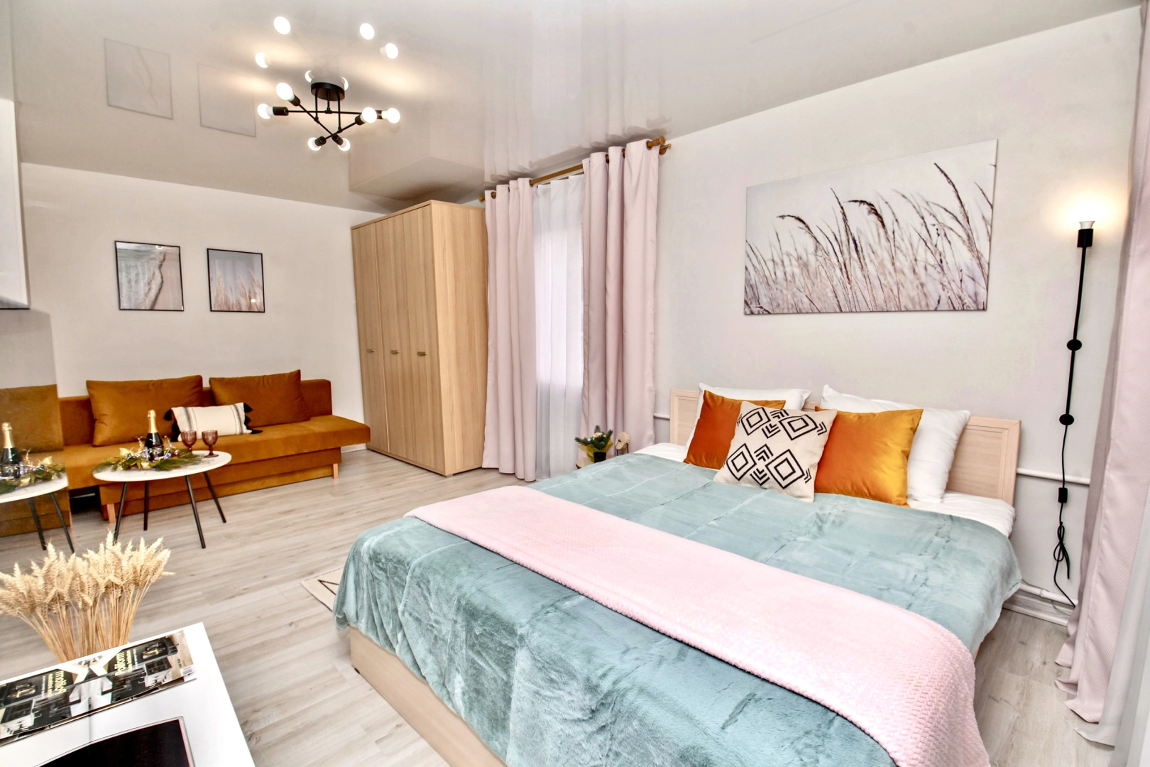 Апартаменты ApartMari В центре у озера