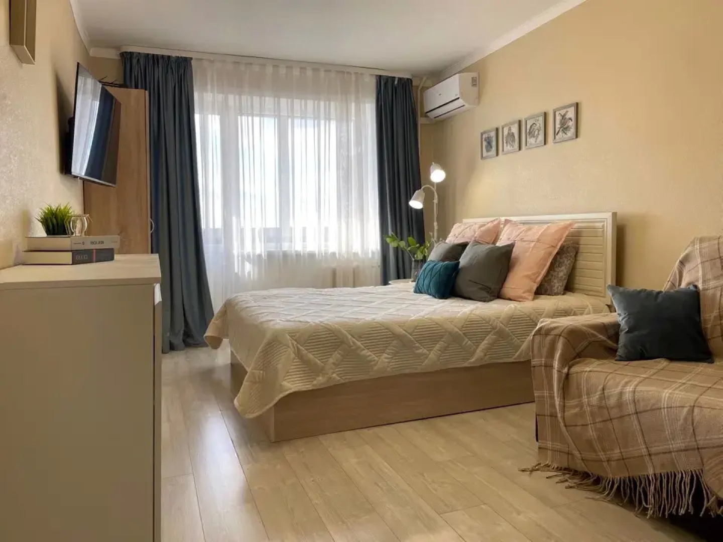 Апартаменты на Улице Десятинная 10