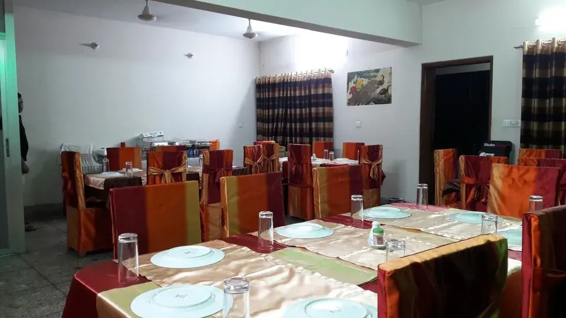 Green House Hotel & Tours