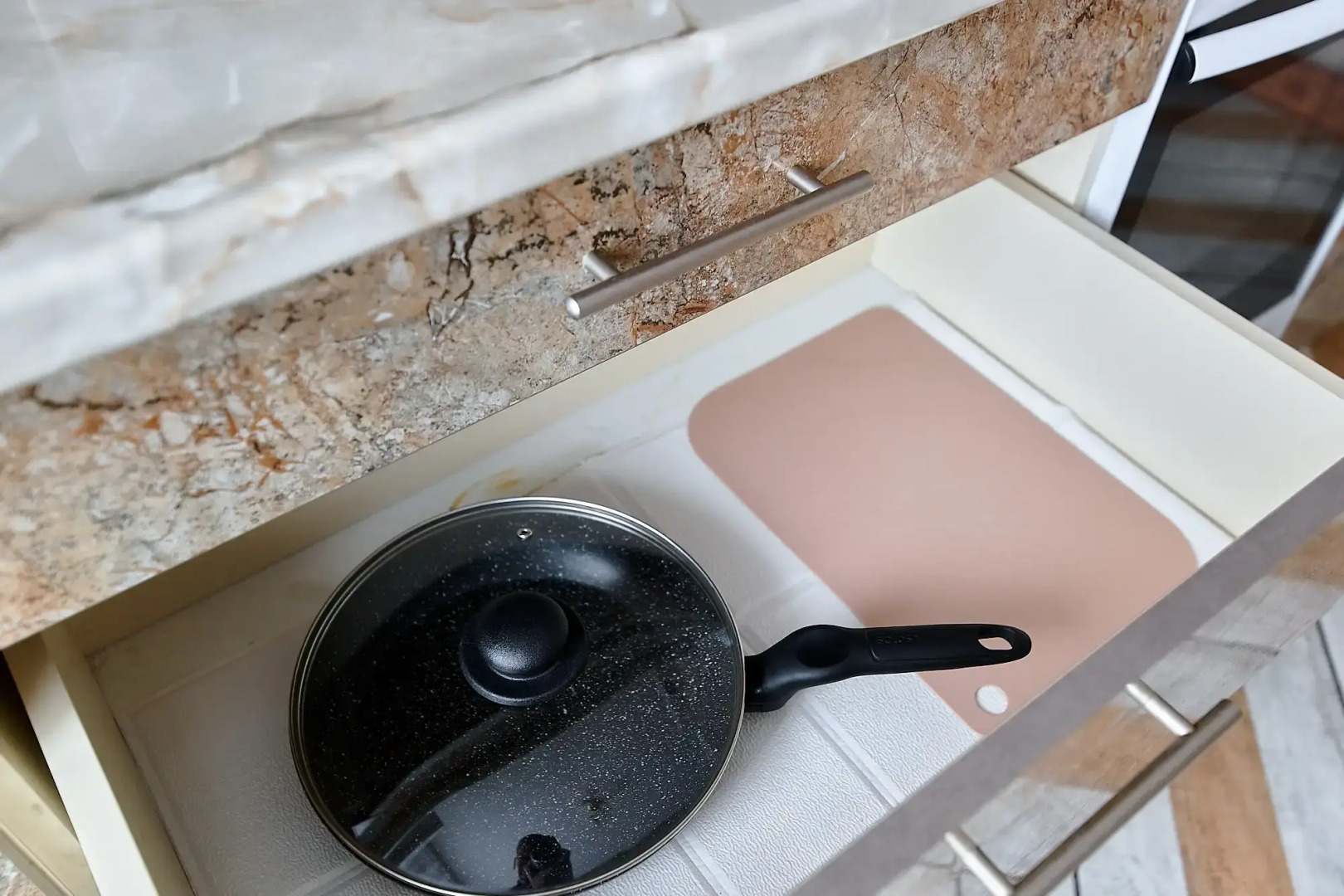 Апартаменты Тимирязева 10 Yellow