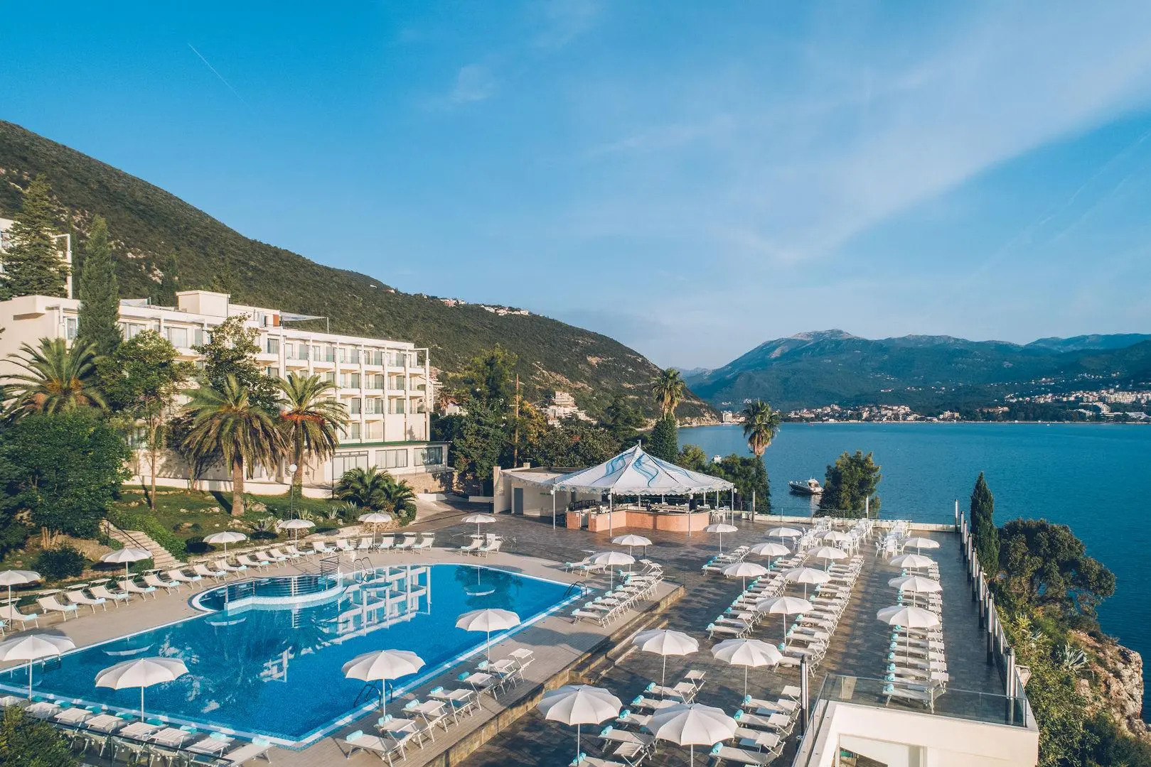 Отель Iberostar Herceg Novi