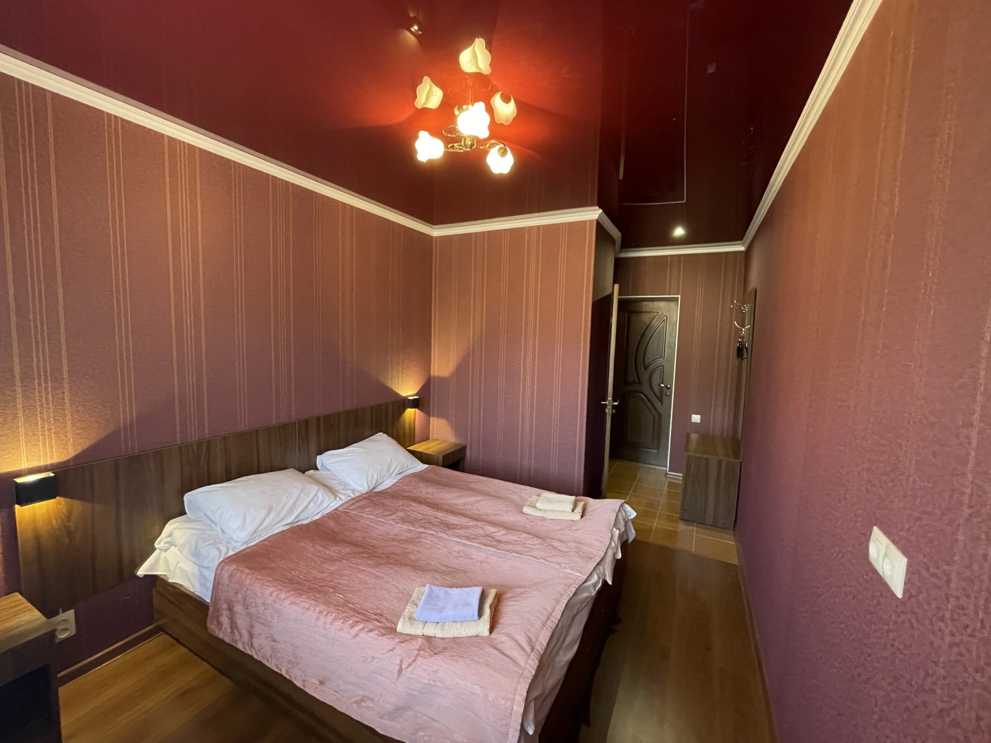 Гостевой дом Ёлка и Камин