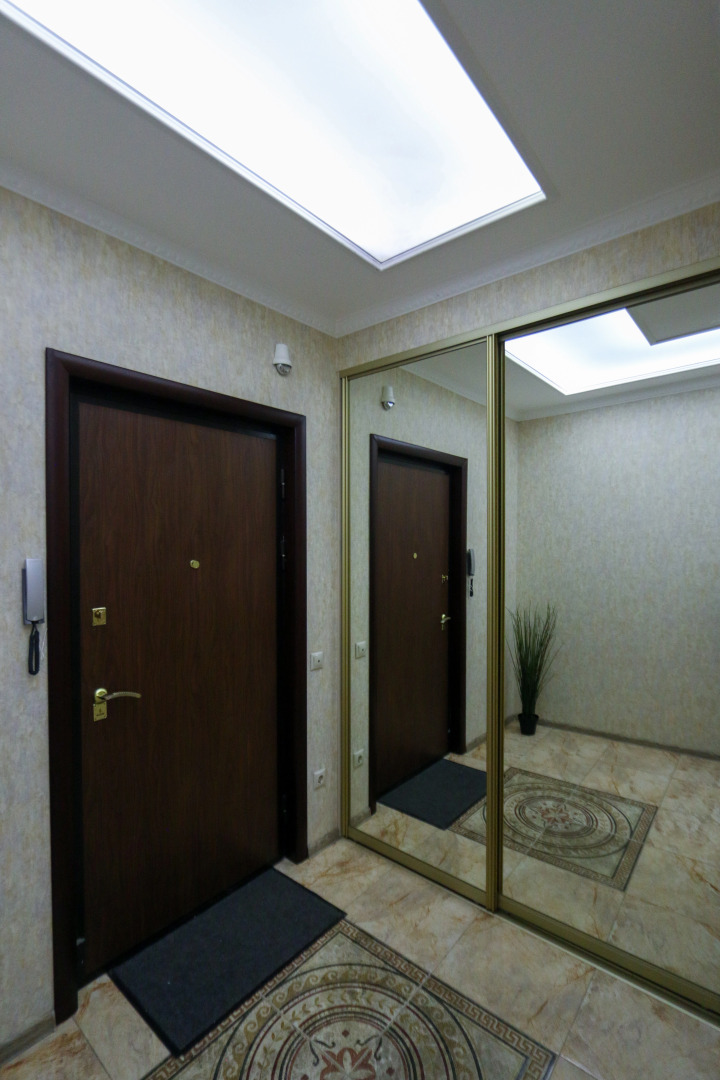 Апартаменты Unique Apart Жасмин  с детской кроваткой на 2 Заречной 7а