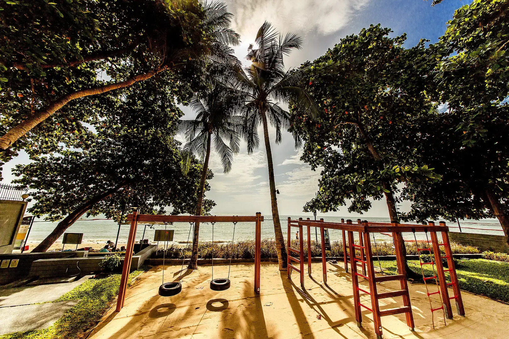 Апартаменты Zire WongAmat