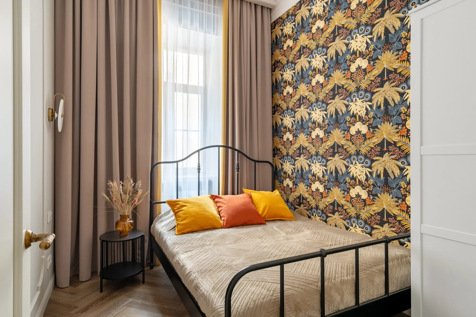 Апартаменты Дизайнерские 3х комнатные с камином Buyartapartments