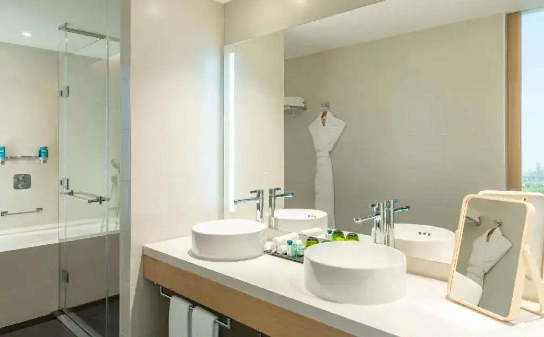 Отель Aloft Dubai Creek