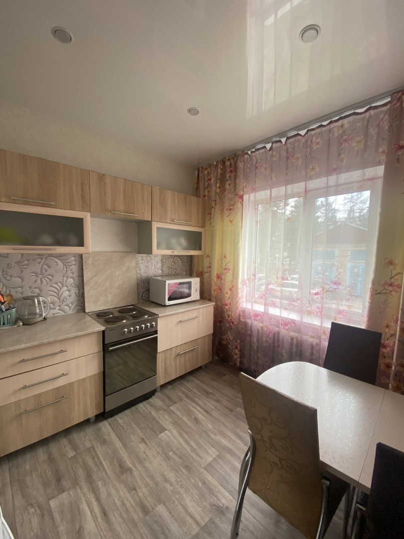 Квартира на проспекте 60 лет СССР 20