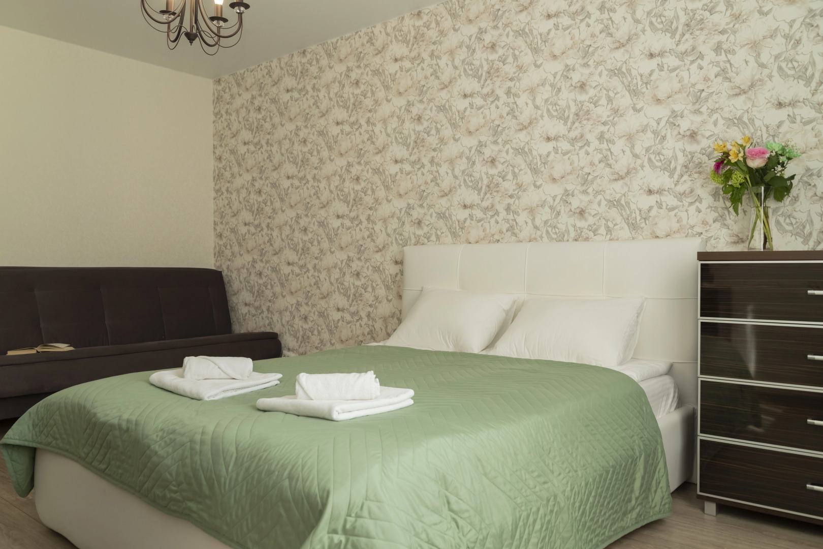 Апартаменты на Большой окружной 1