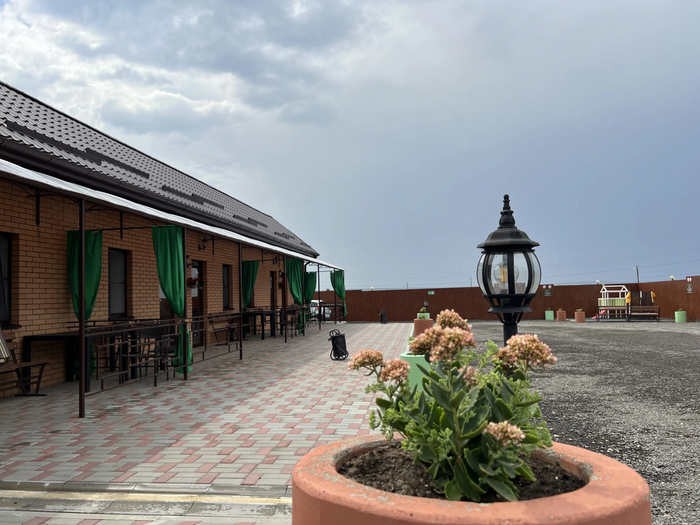 Отель Астонит