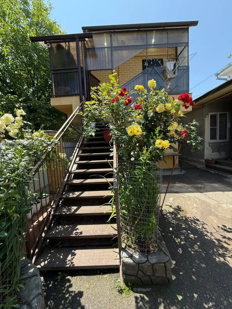 Квартира с Отдельным Входом в центре Ессентуков