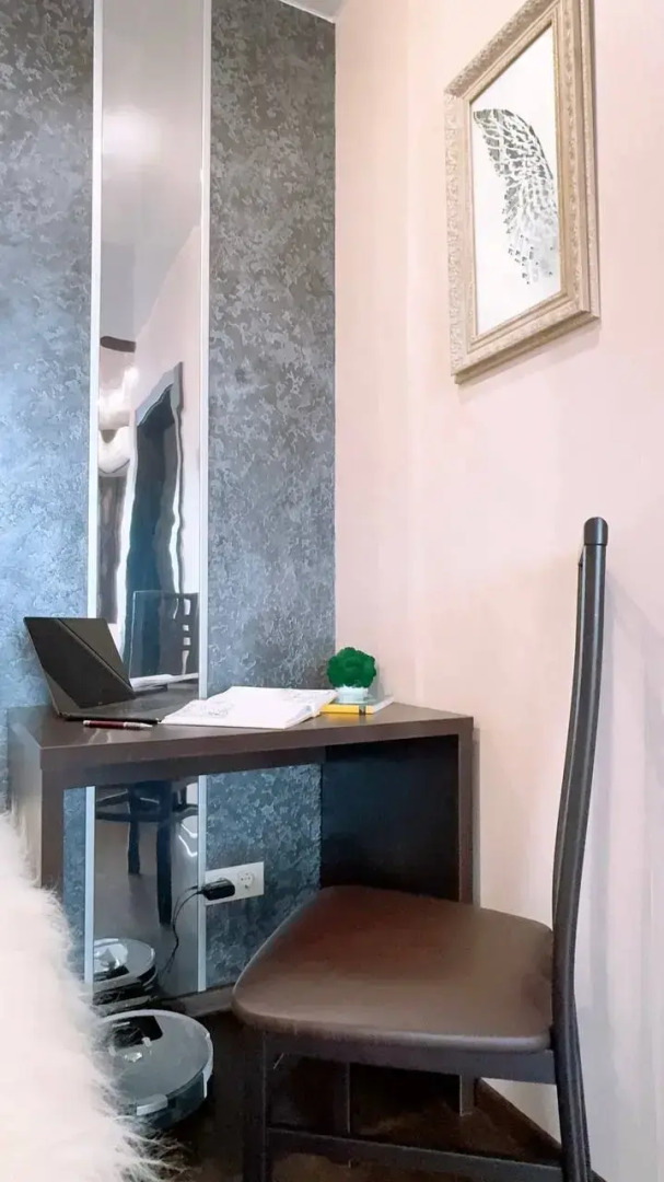 Квартира Окно в Париж