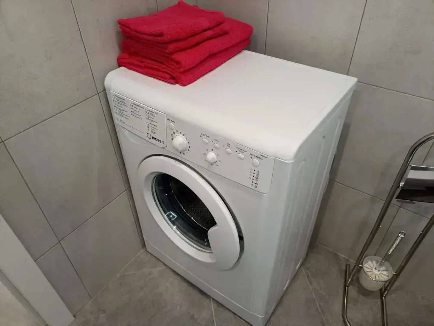 Апартаменты 1-комнатные сети «Все в гости» на ул.Кузнецова 97А на 3 этаже