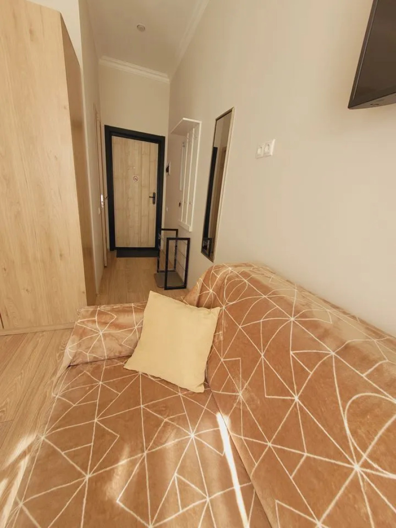 Квартира - студия в иcтoричeскoм цeнтре Санкт-Пeтеpбургa (2)