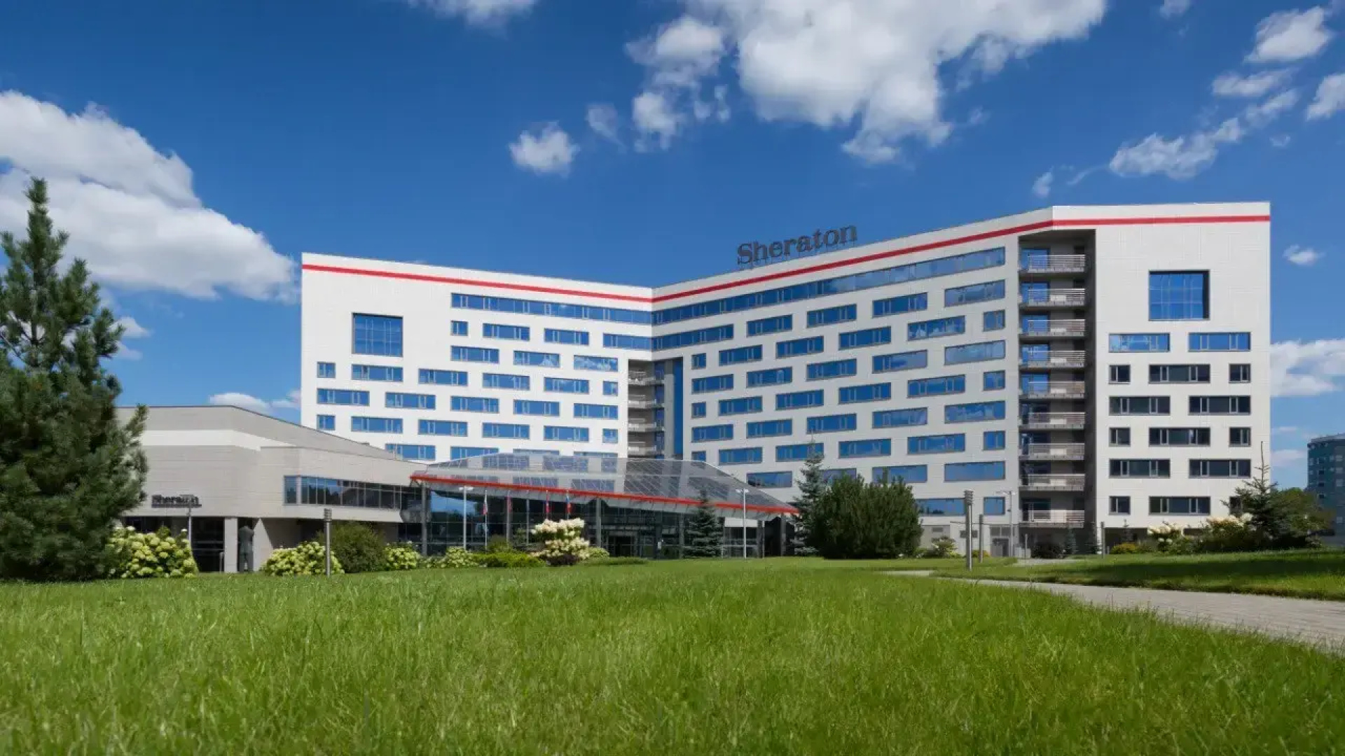 Sheraton Skypoint Luxe