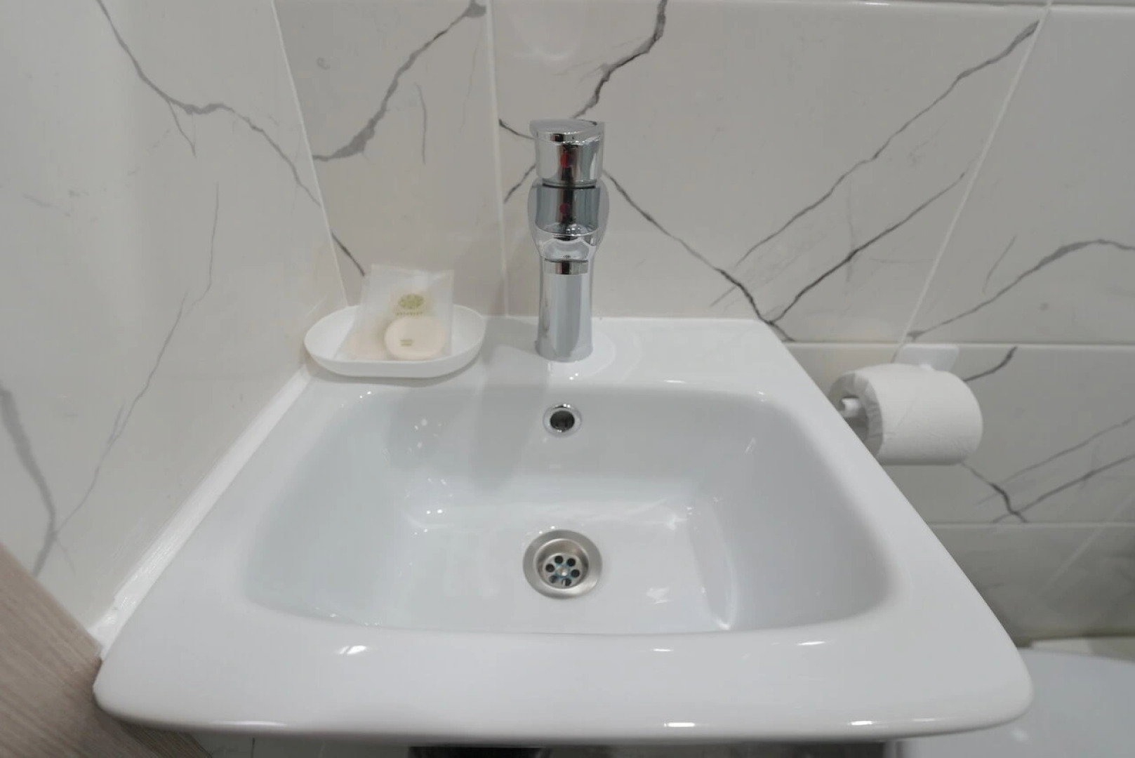 Отель Афина