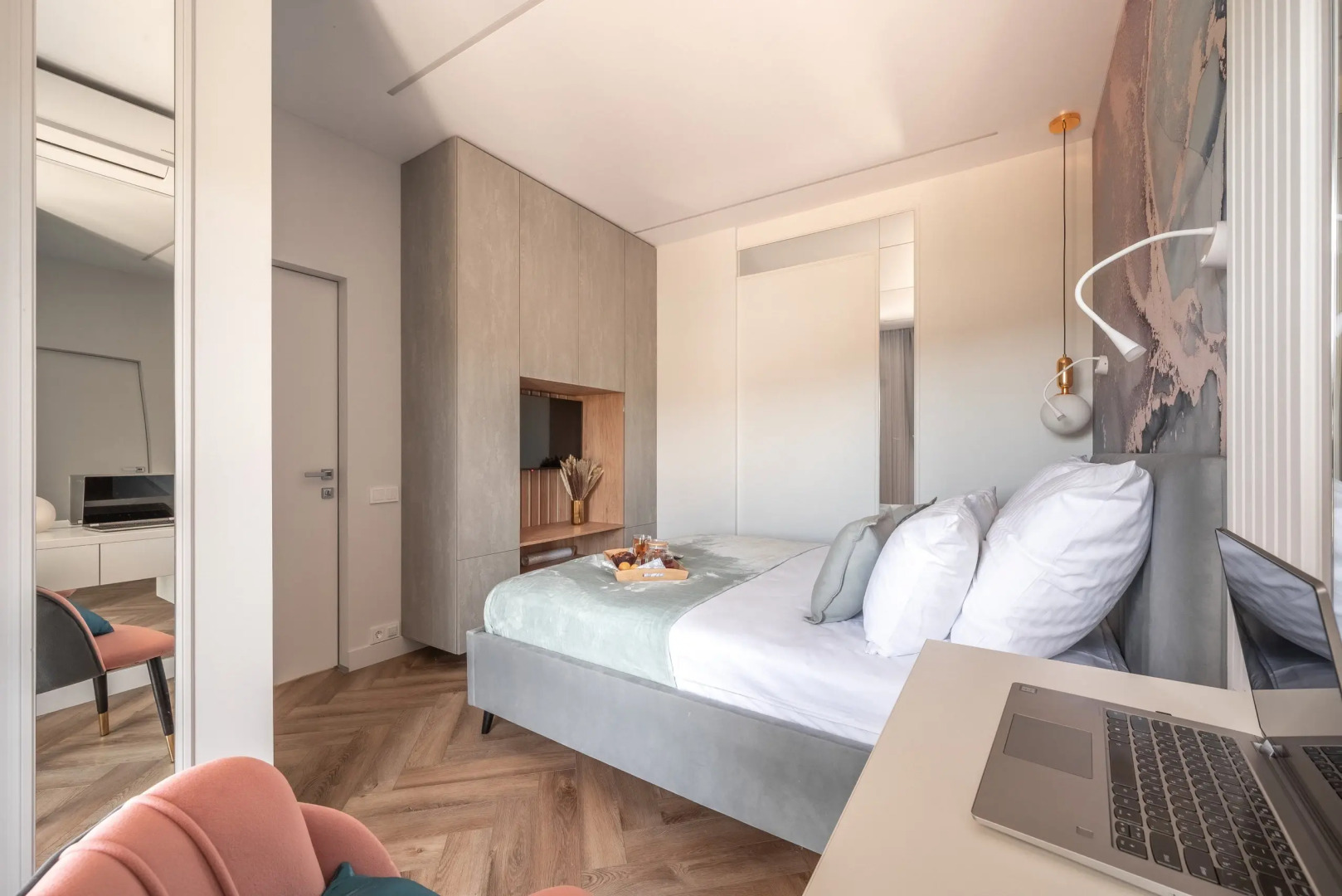 Апартаменты MyhomeYourhome на Яна Фабрициуса 64