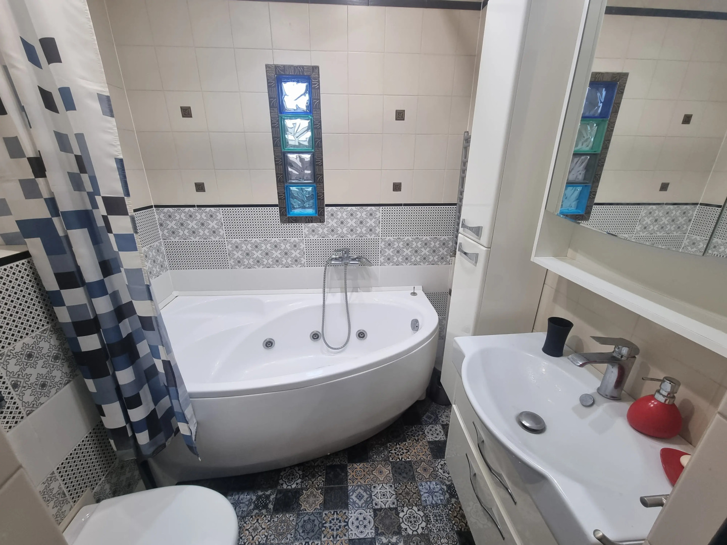 Апартаменты Двухуровневая Квартира с Видом на Море