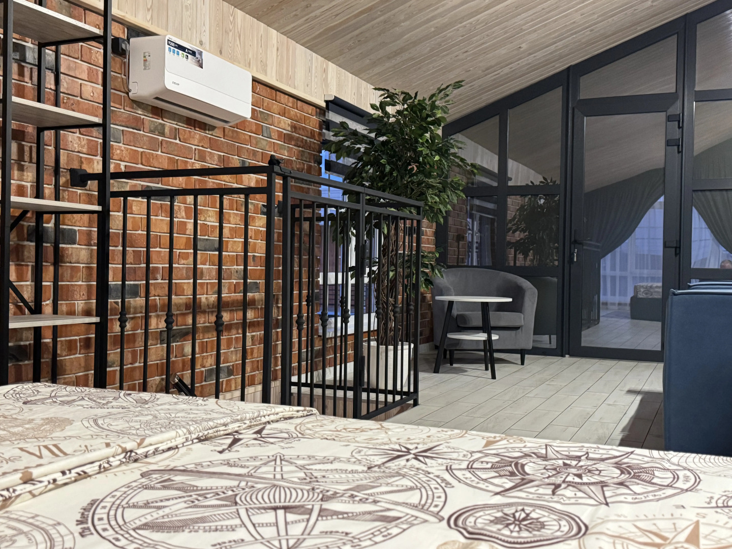 Апартаменты Азов лофт с видом на море