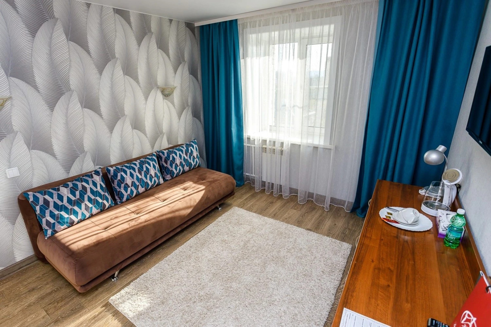 Отель Аврора