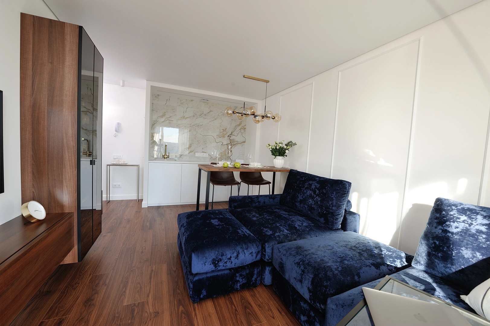 Апартаменты V.O.