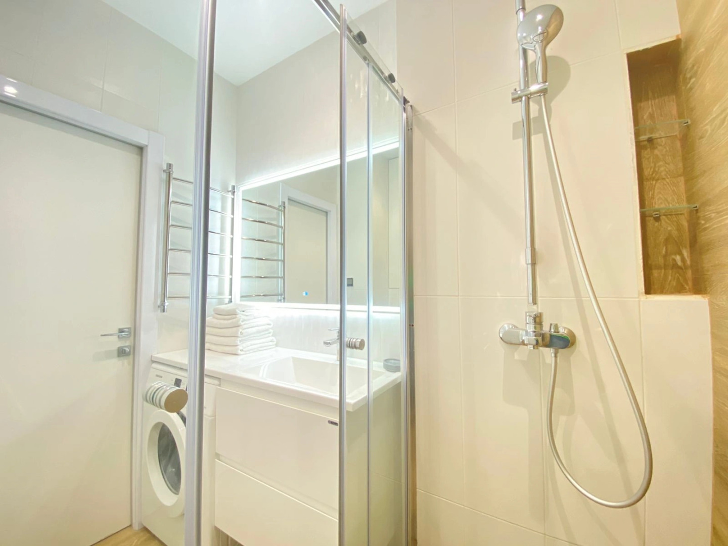 Море квартир с панорамными окнами вид на бамбуковую рощу