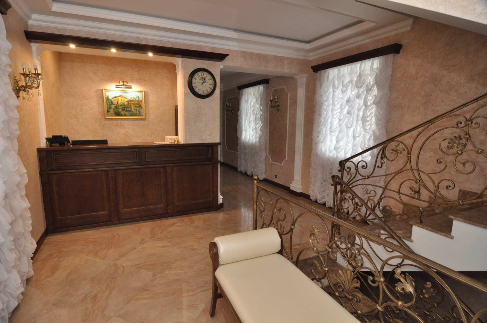 Отель Сударь