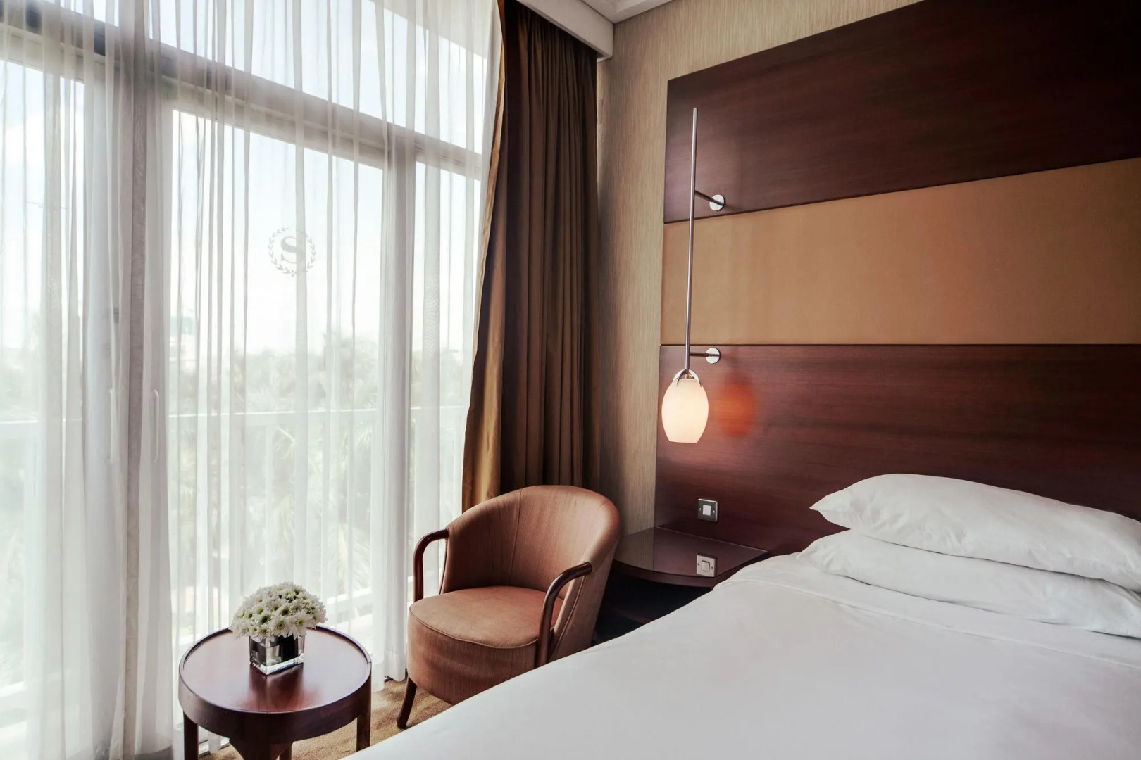 Отель Sheraton Kampala