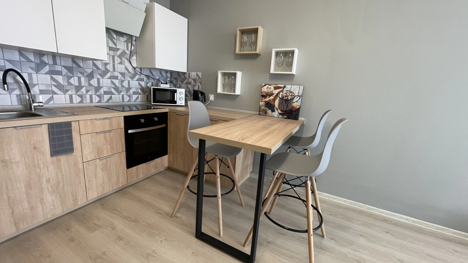 Апартаменты Chicago Aparts на Чемпионов 1 мкр. Солнечный